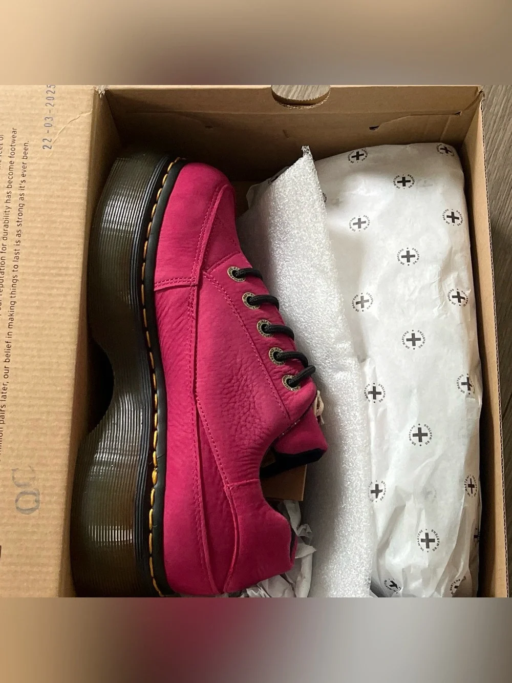 Dr Marten Buzz Fuchsia Platforms